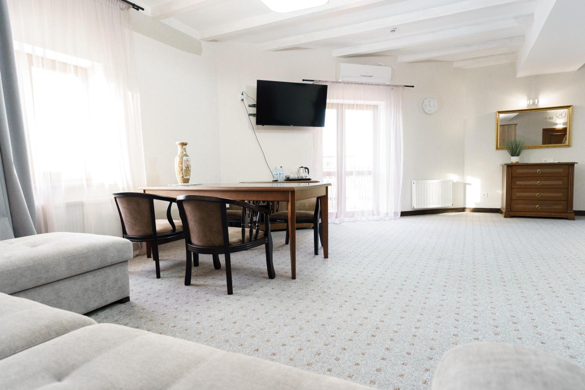 Spa-Hotel Dodo Ζιτόμιρ Εξωτερικό φωτογραφία